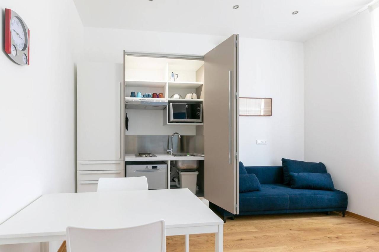 ~ Cozy Apartment ~ City Center Train Station ตรีเอสเต ภายนอก รูปภาพ